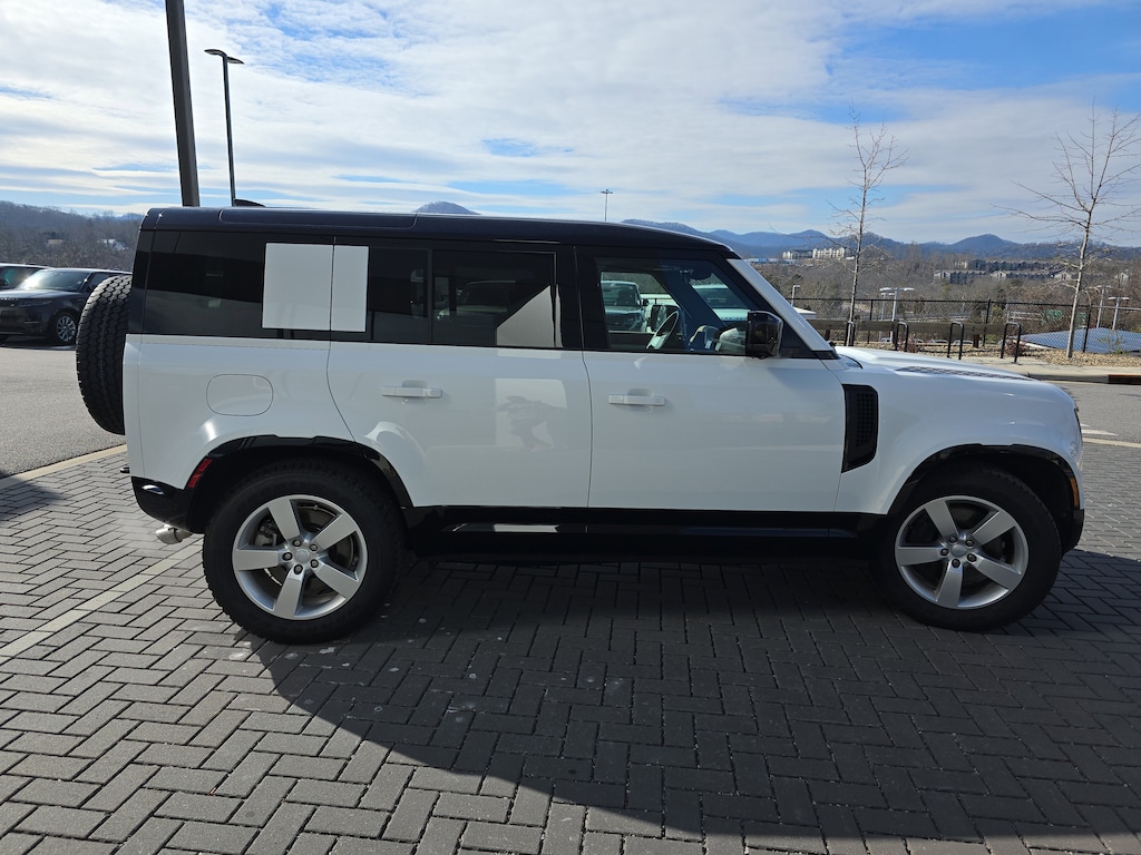 Used 2025 Land Rover Defender X-Dynamic SE 110 P500 X-Dynamic SE