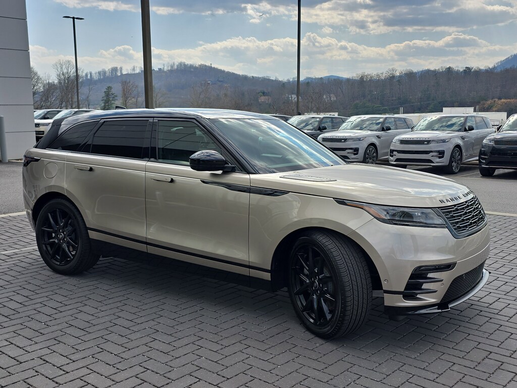 New 2026 Land Rover Range Rover Velar Dynamic SE
