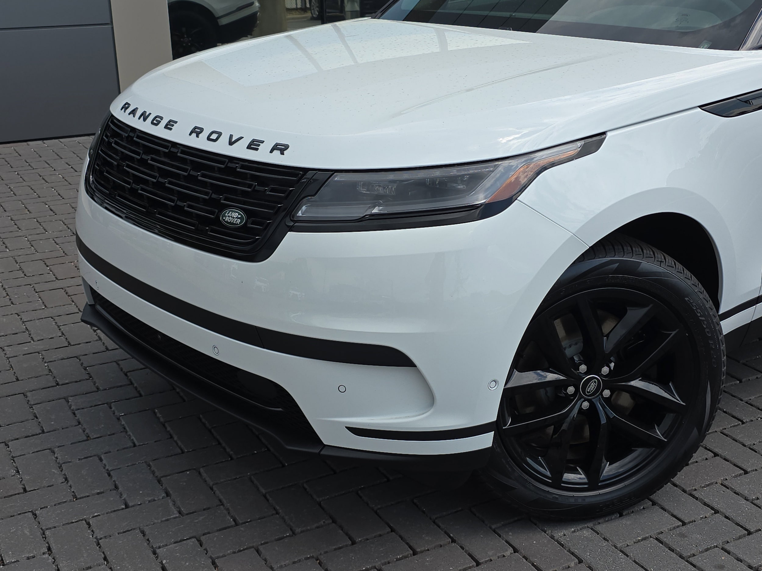 2026 Land Rover Range Rover Velar S - Photo 11