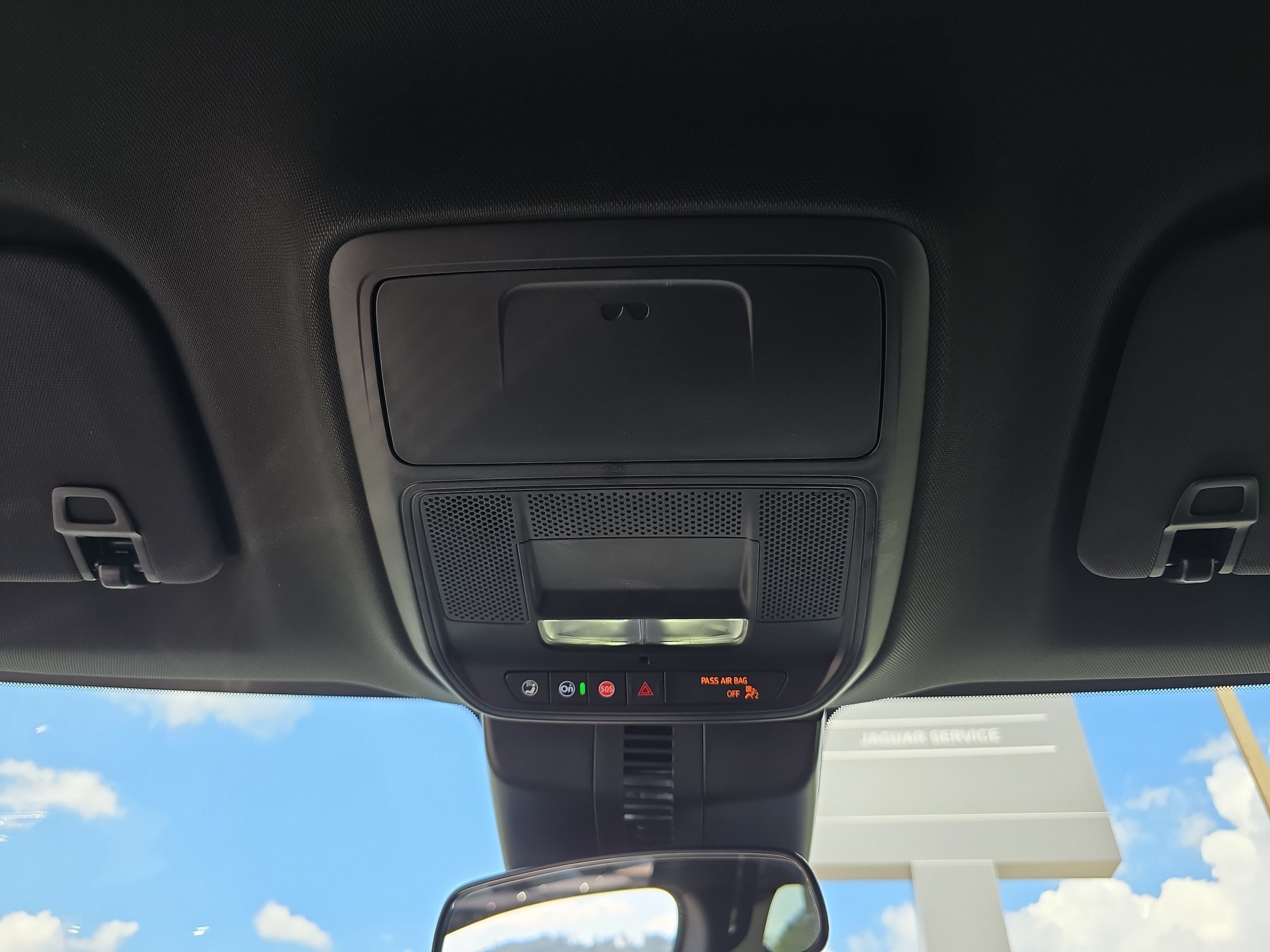 2025 Chevrolet Traverse LT - Photo 25