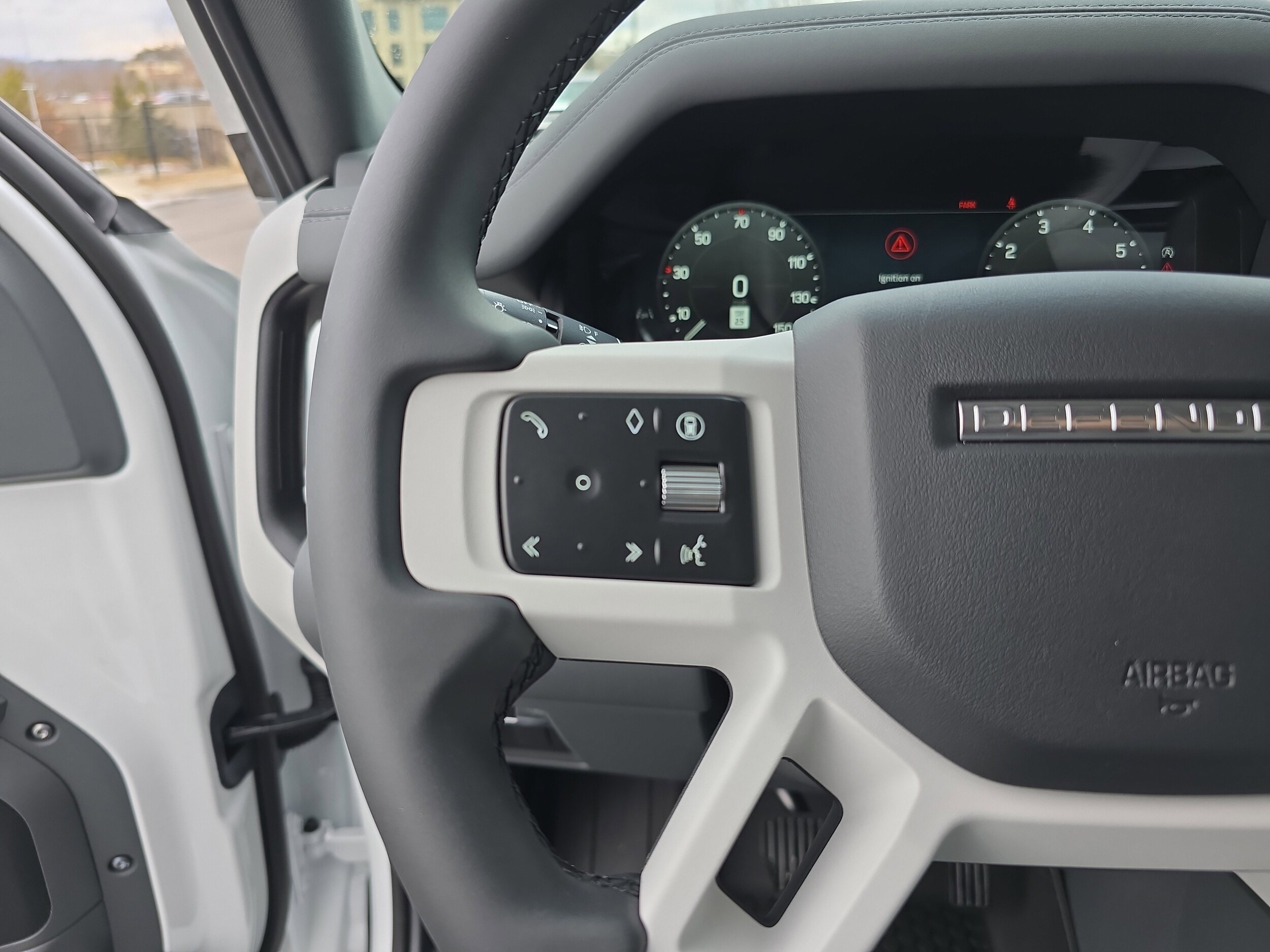 2026 Land Rover Defender X-Dynamic SE - Photo 34