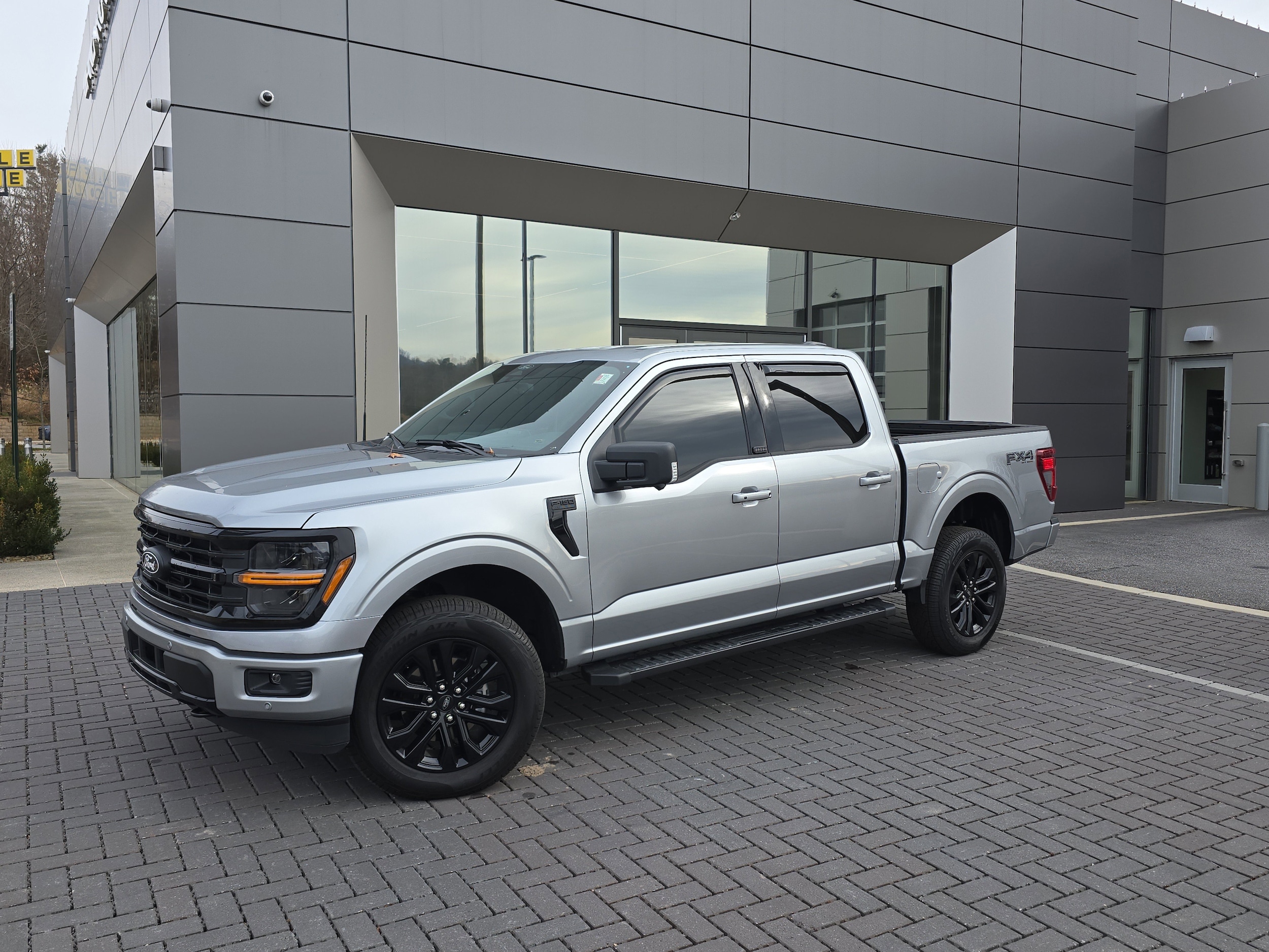 2025 Ford F-150 XLT's photo