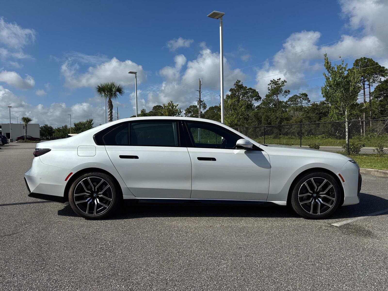 2024 Bmw 740i photo 3