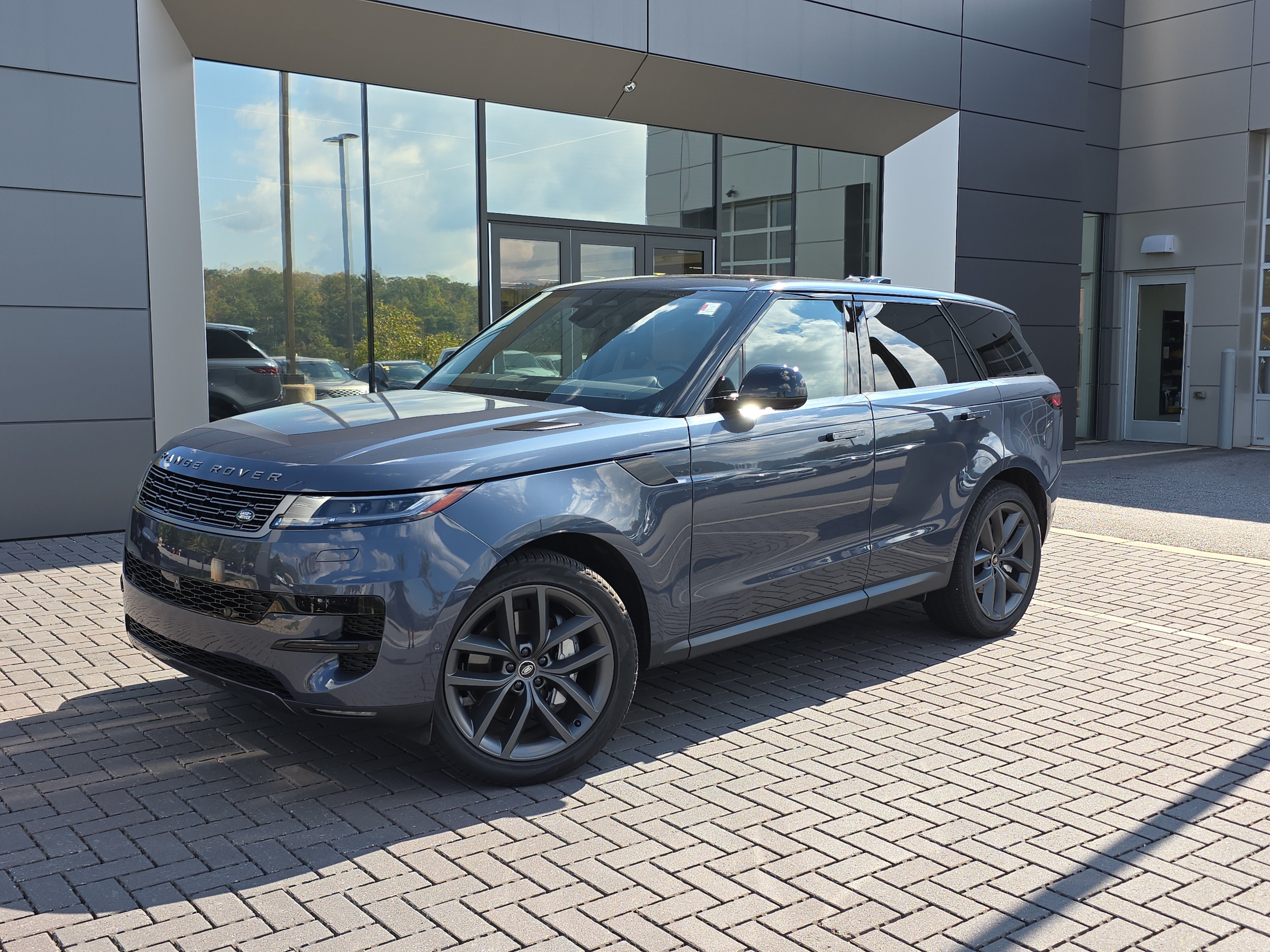 2025 Land Rover Range Rover Sport