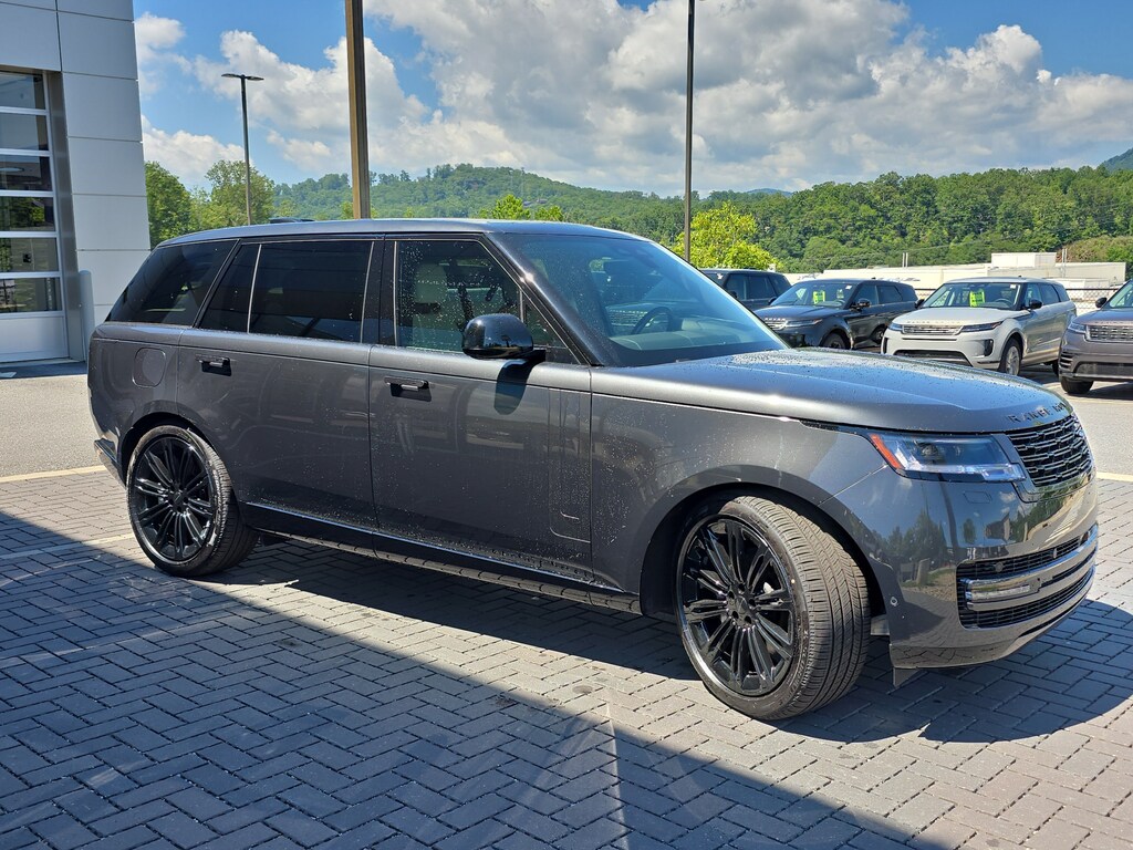 New 2026 Land Rover Range Rover SE 7 Seats SUV