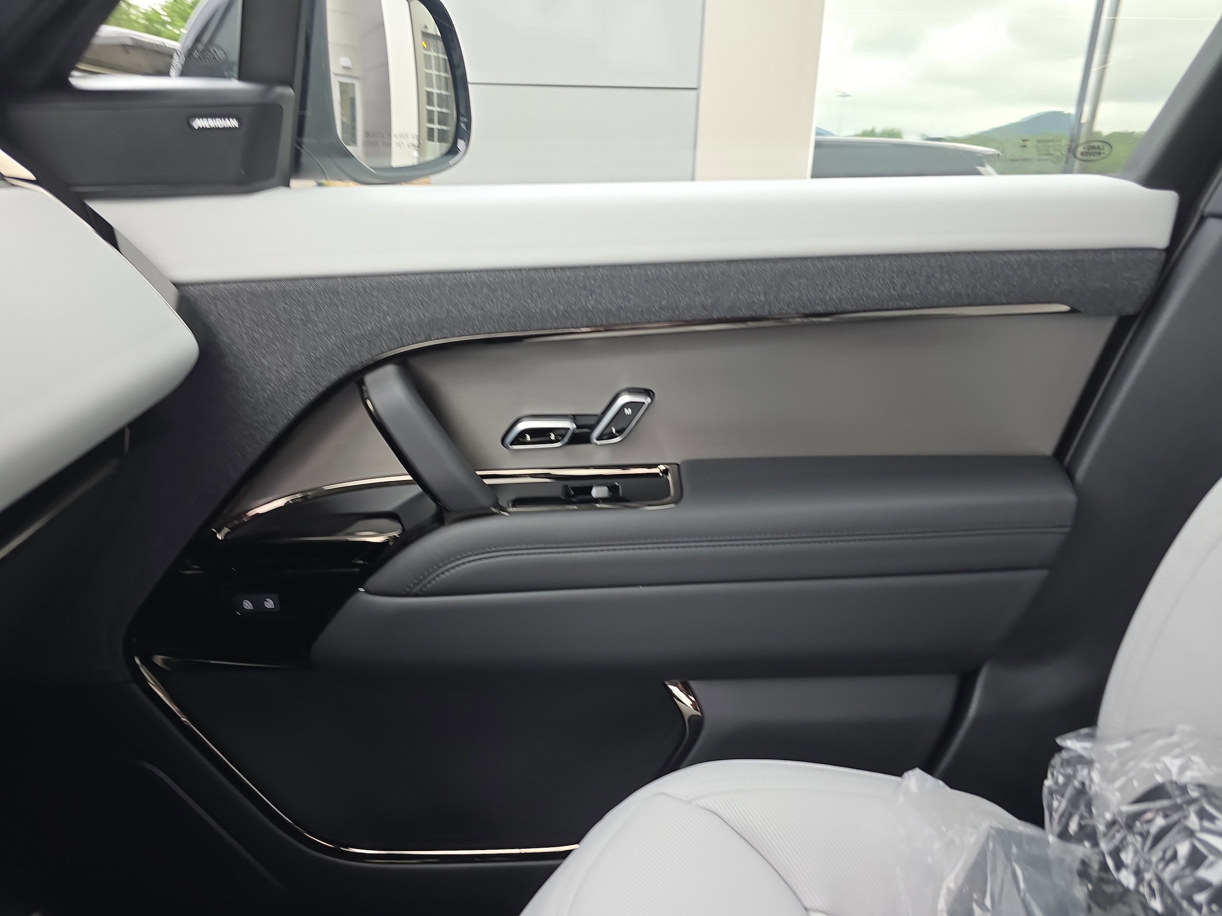 2025 Land Rover Range Rover Sport Dynamic SE - Photo 25