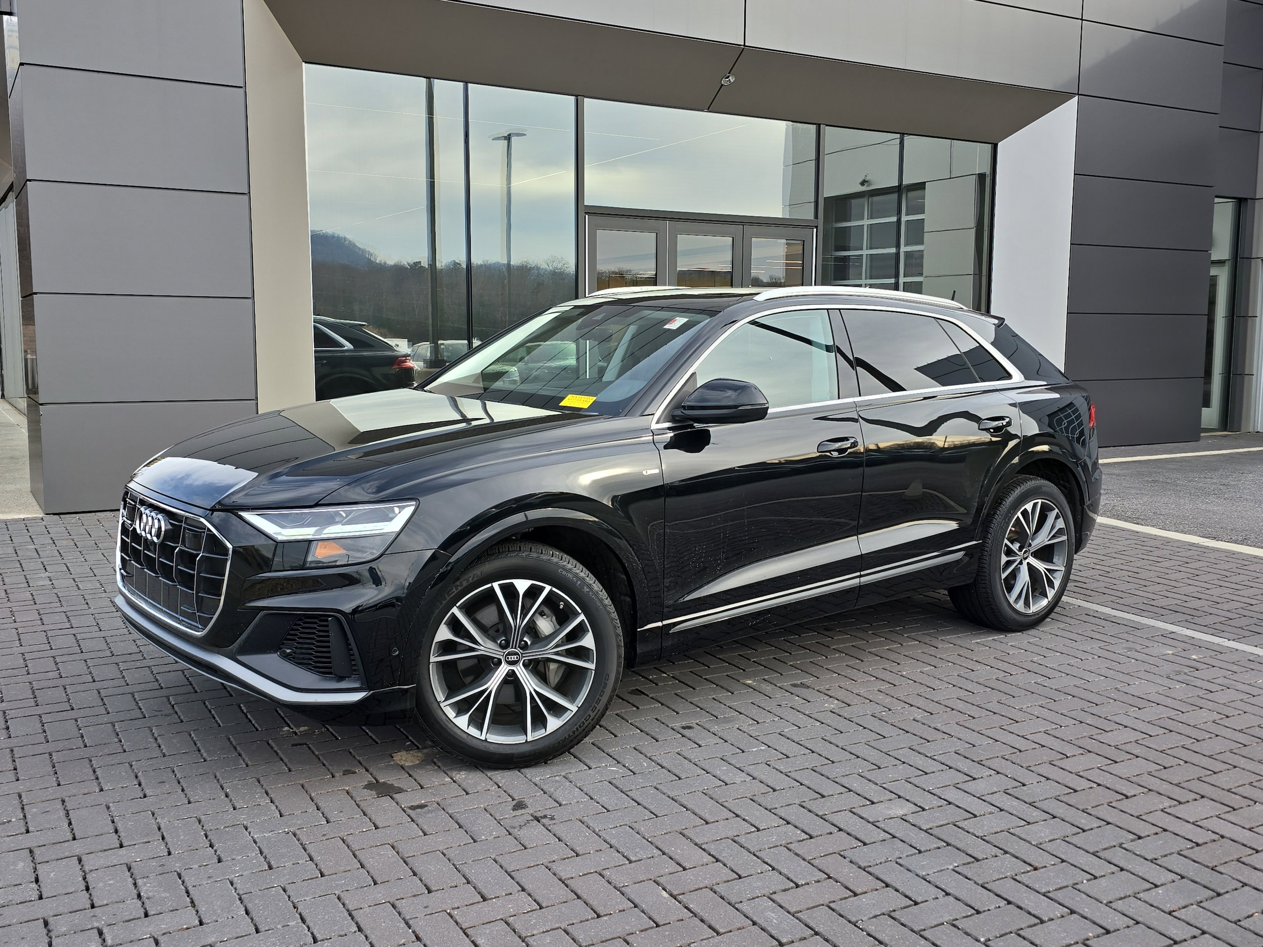 2022 Audi Q8 Premium Plus's photo