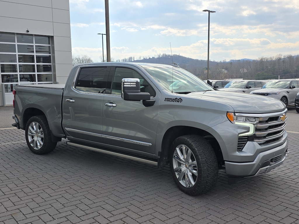 Used 2024 Chevrolet Silverado 1500 4WD Crew Cab 147 High Country