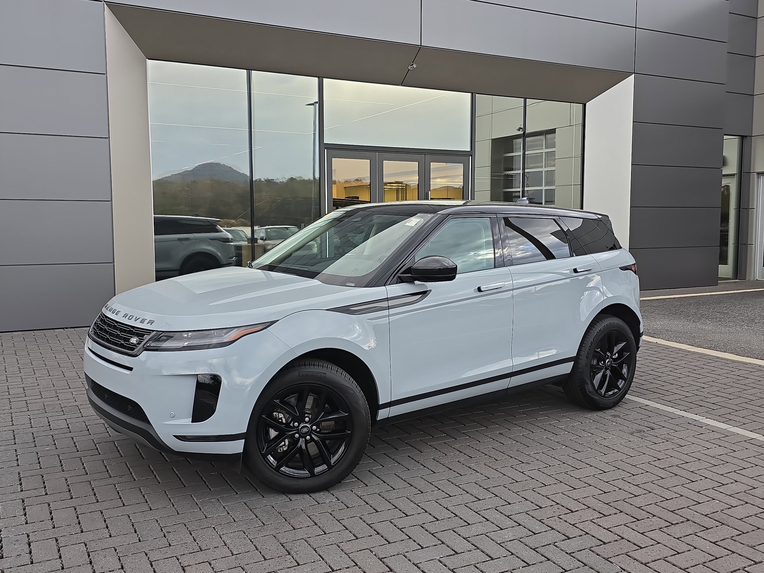 2024 Land Rover Range Rover Evoque