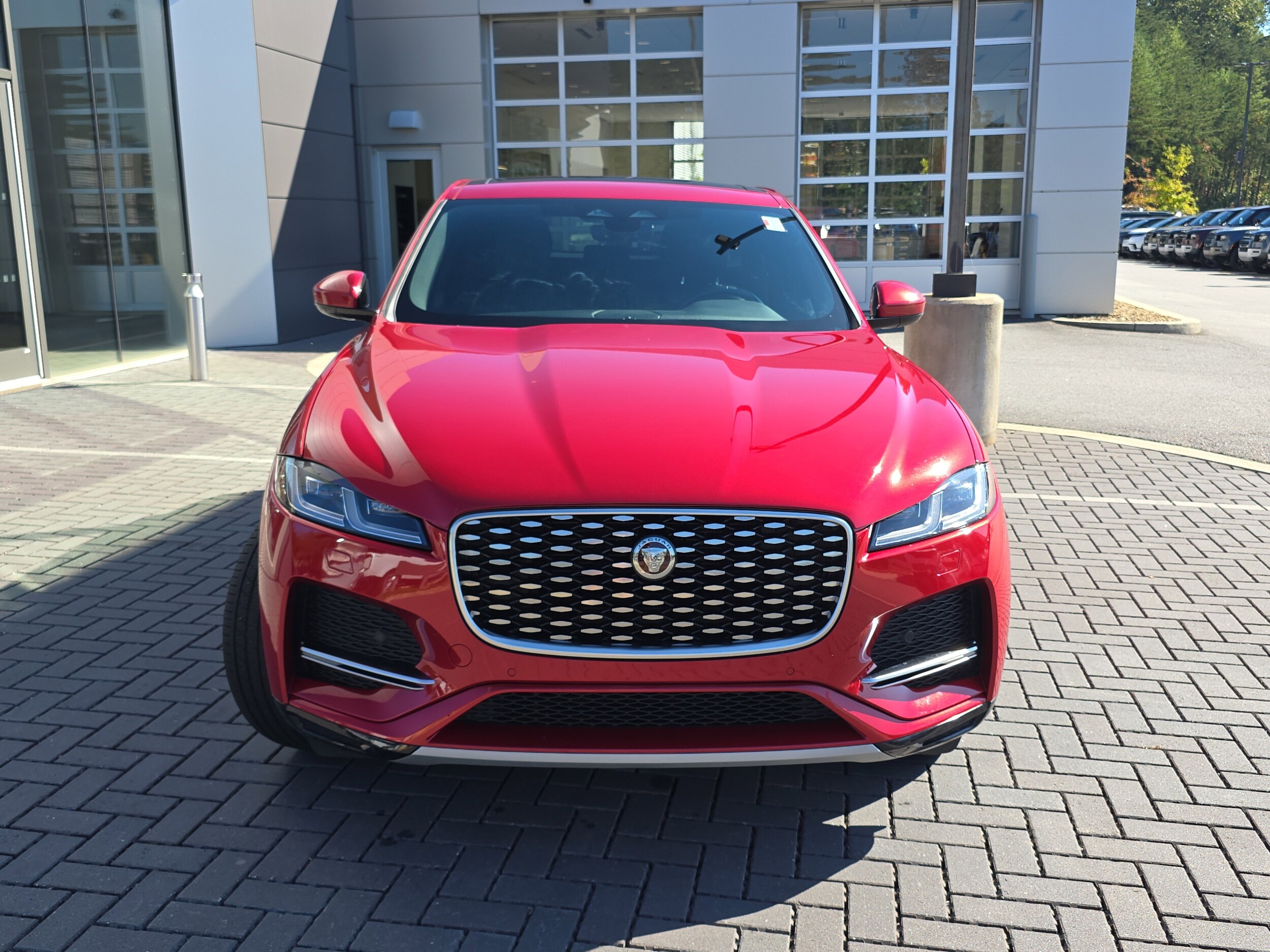 2022 Jaguar F-PACE P250 S photo 2