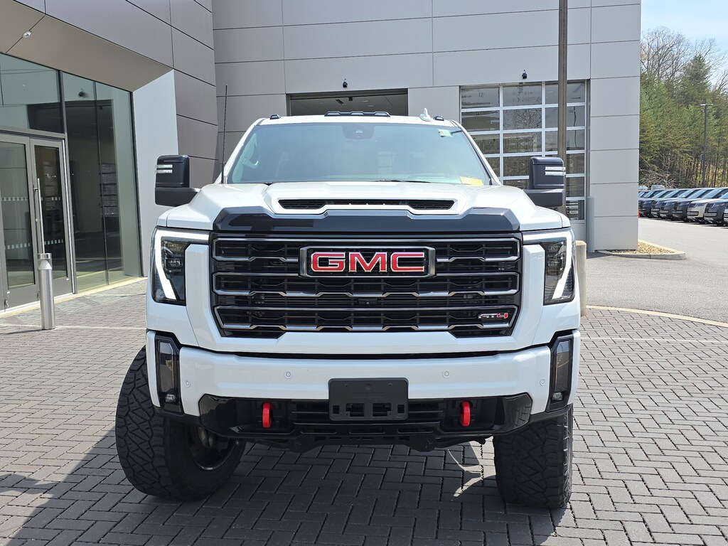Used 2024 GMC Sierra 2500HD 4WD Crew Cab 159 AT4