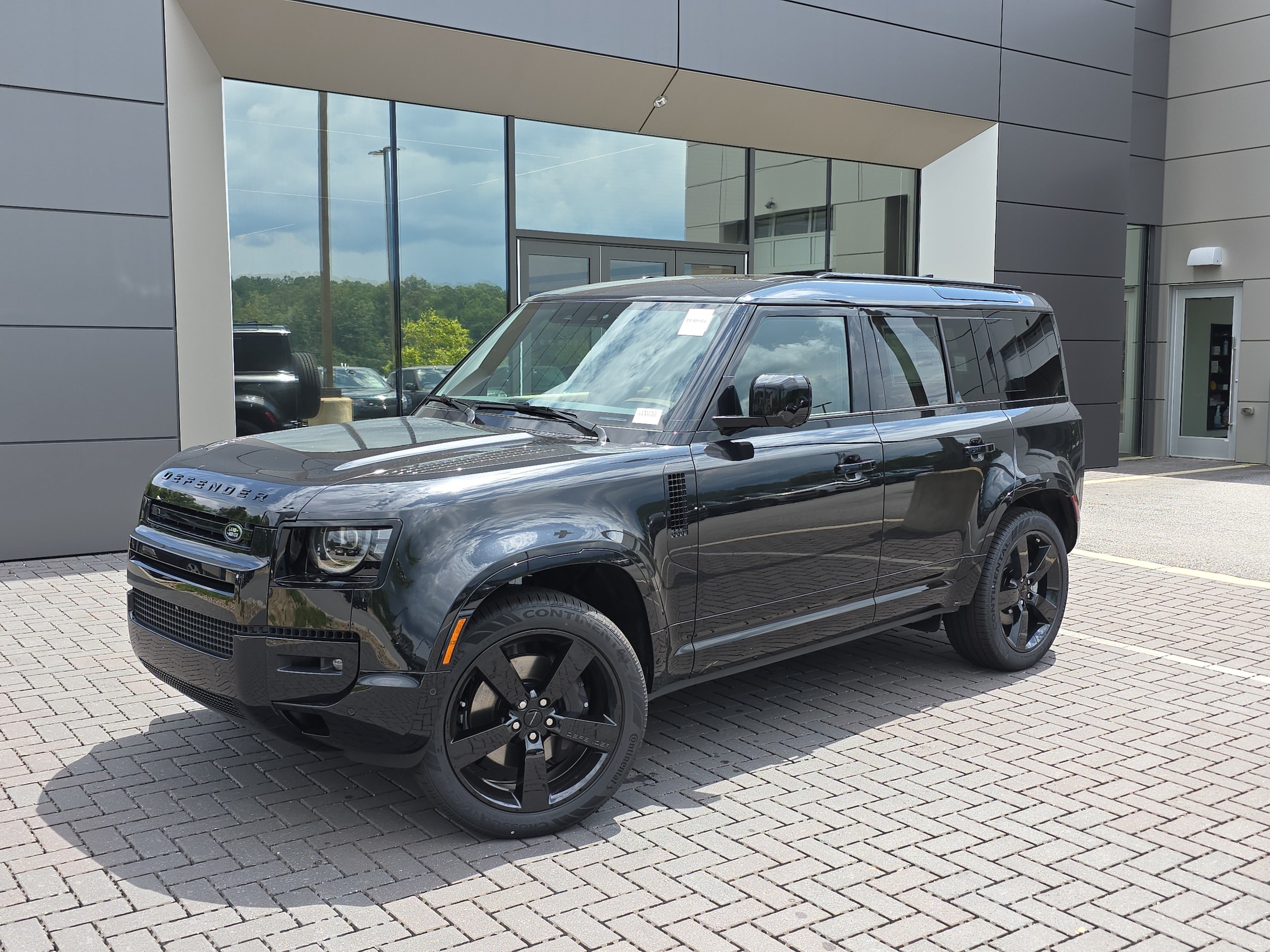 2026 Land Rover Defender 110