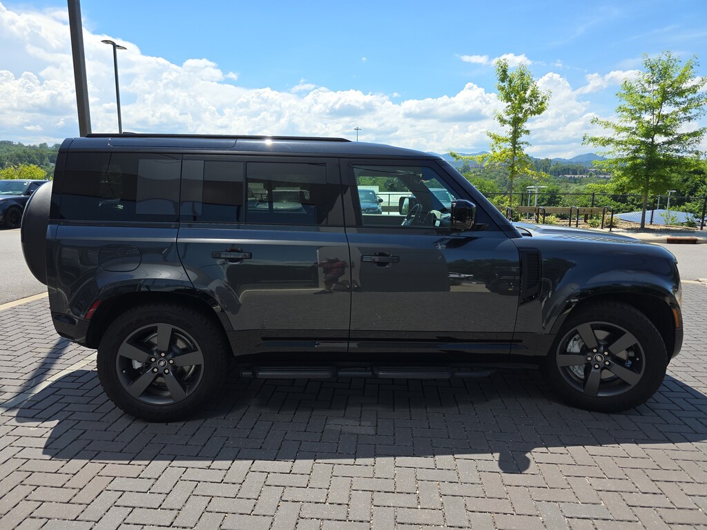 Certified 2025 Land Rover Defender 110 P400 X-Dynamic SE