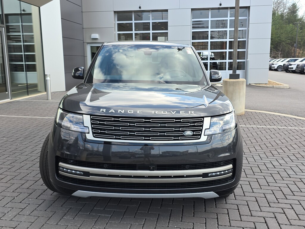 New 2026 Land Rover Range Rover SE SUV