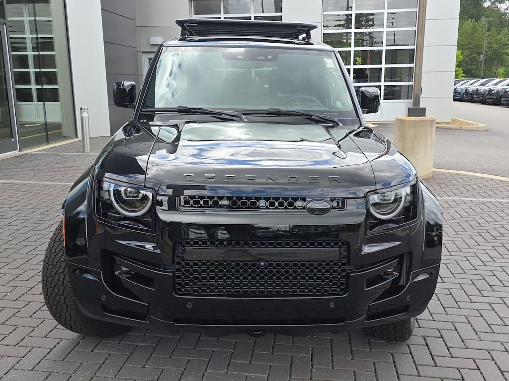New 2026 Land Rover Defender 110 Octa Black Defender 110 Octa Black SUV