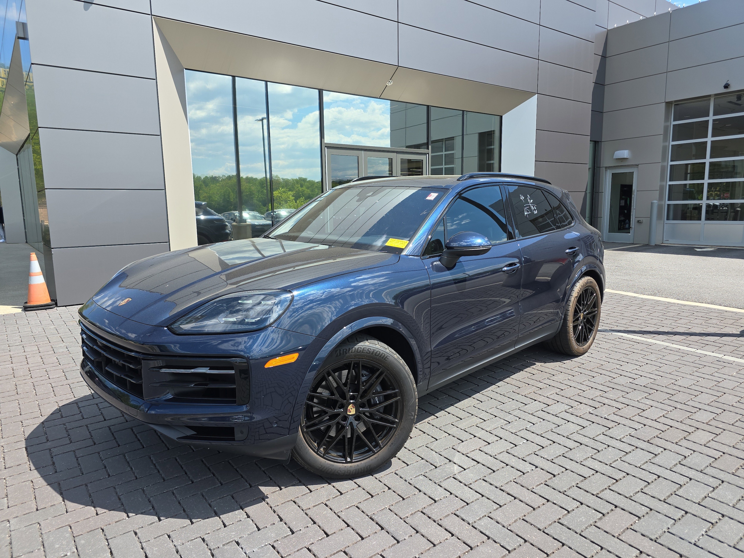 2024 Porsche Cayenne Base