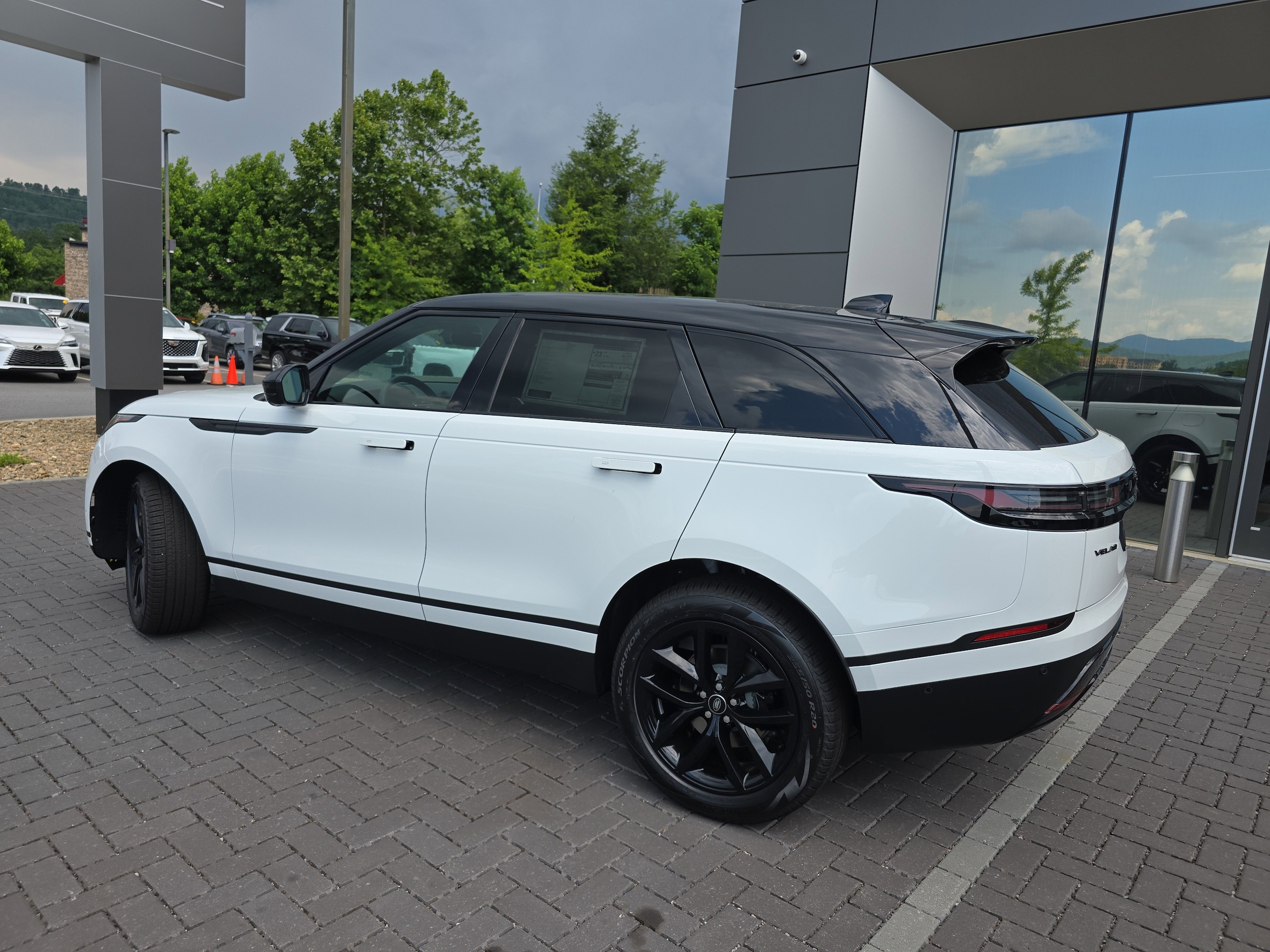 2026 Land Rover Range Rover Velar S - Photo 9