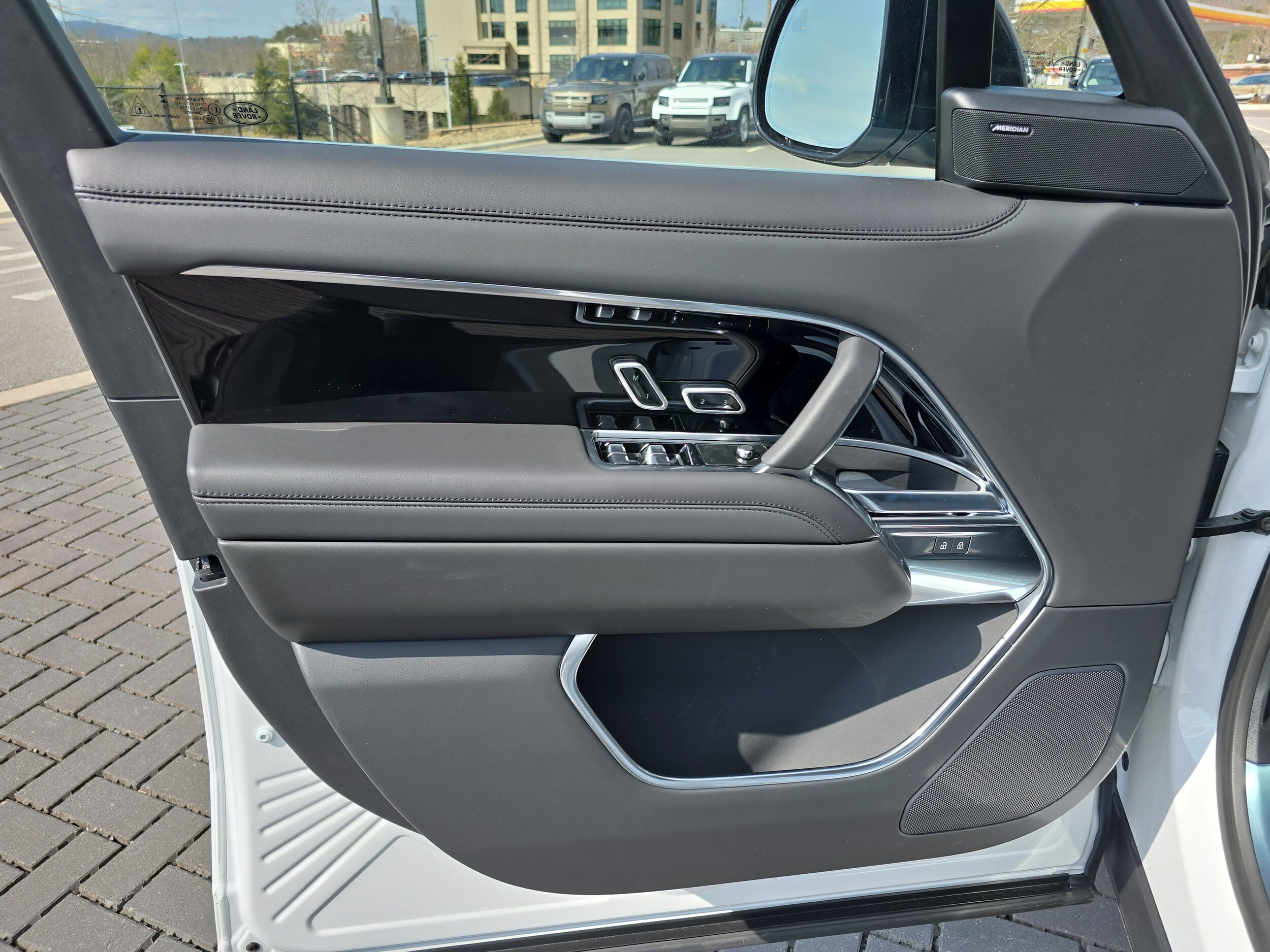 2026 Land Rover Range Rover SE - Photo 19