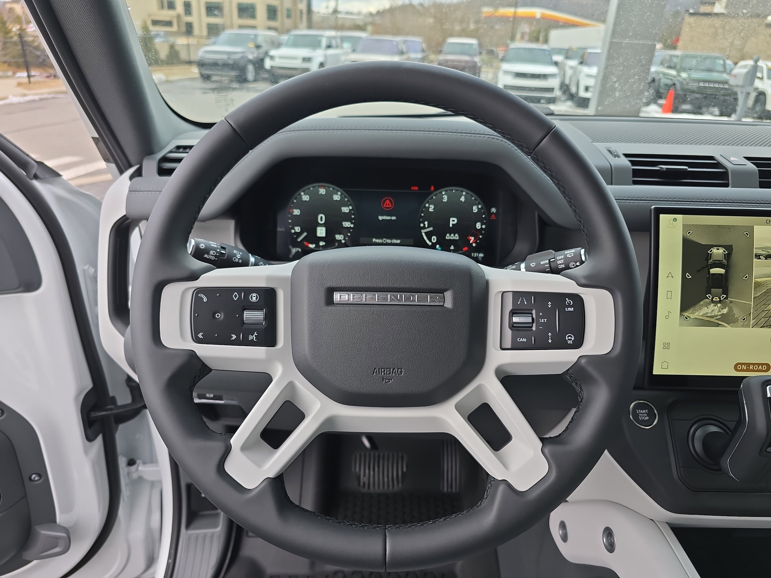 2026 Land Rover Defender X-Dynamic SE - Photo 31