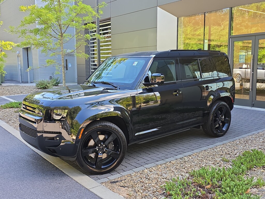 New 2026 Land Rover Defender 110 X-Dynamic SE SUV