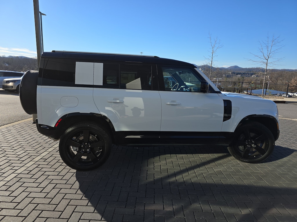 New 2026 Land Rover Defender 110 X-Dynamic SE SUV