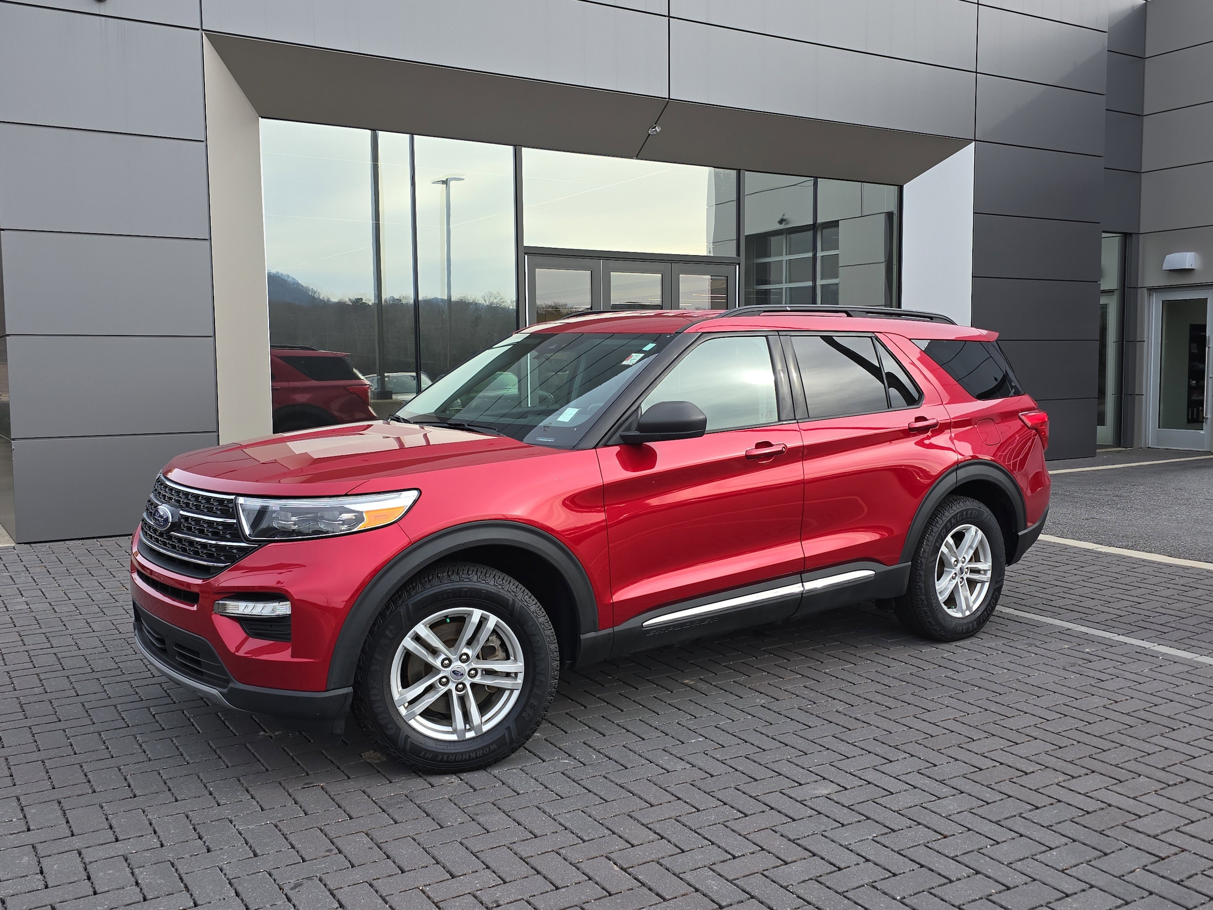 2021 Ford Explorer XLT's photo