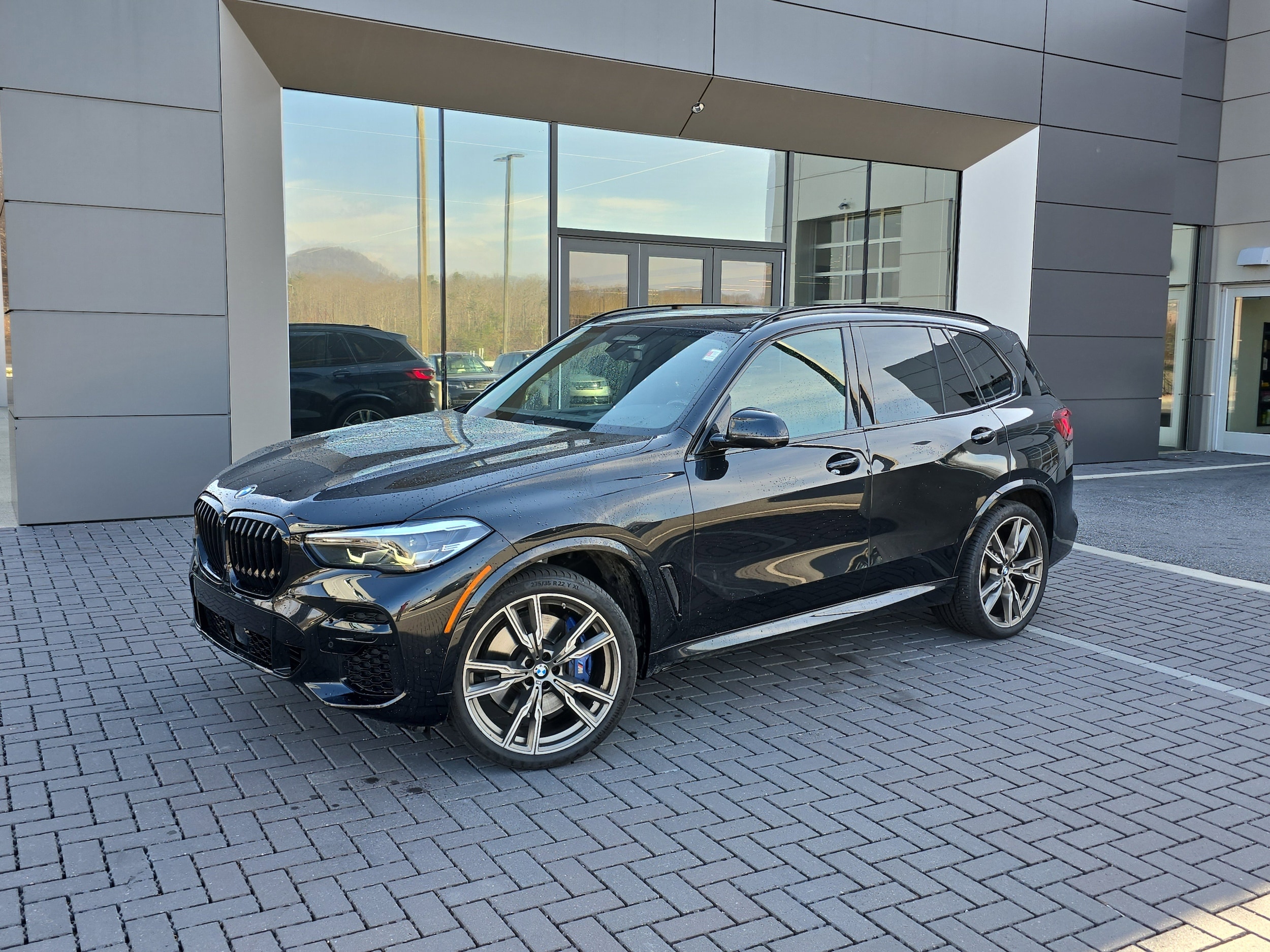 2022 BMW X5 M50i