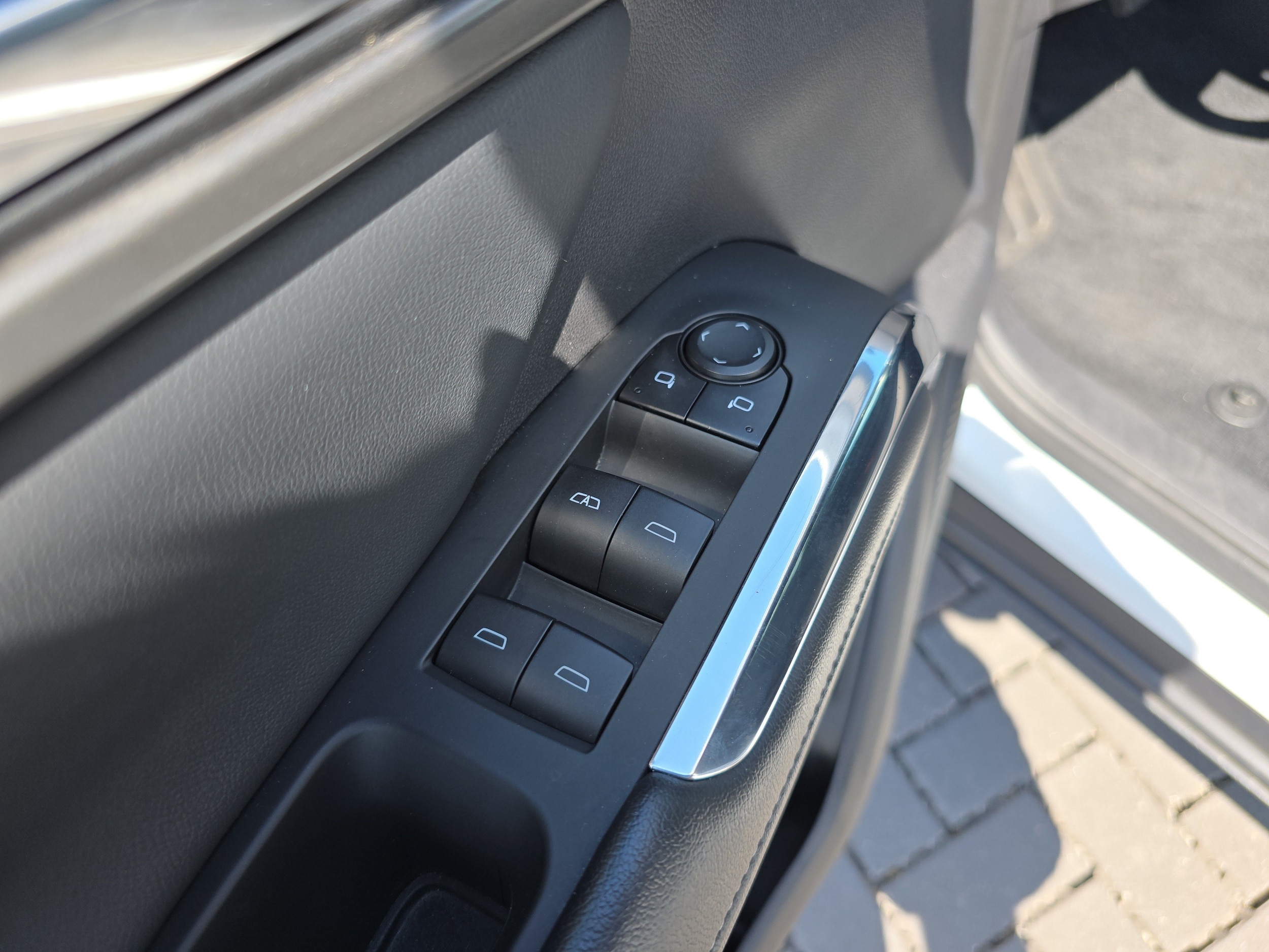 2025 Chevrolet Traverse LT - Photo 19