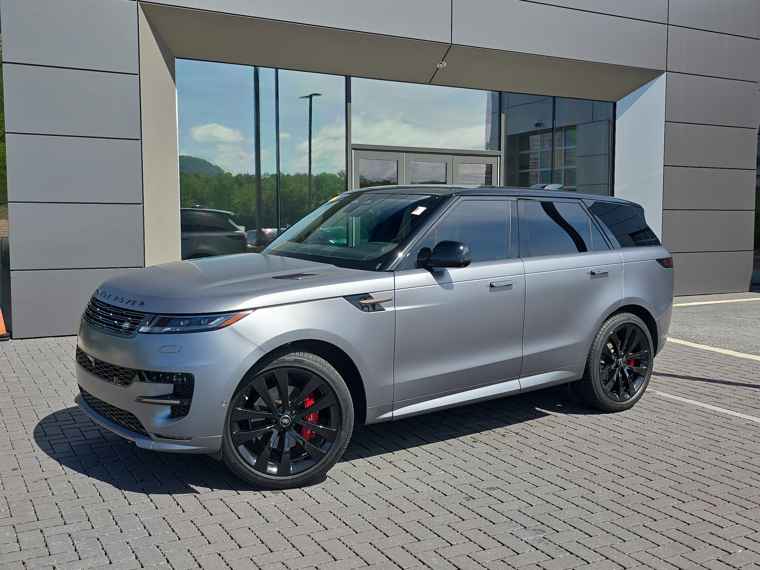 2025 Land Rover Range Rover Sport