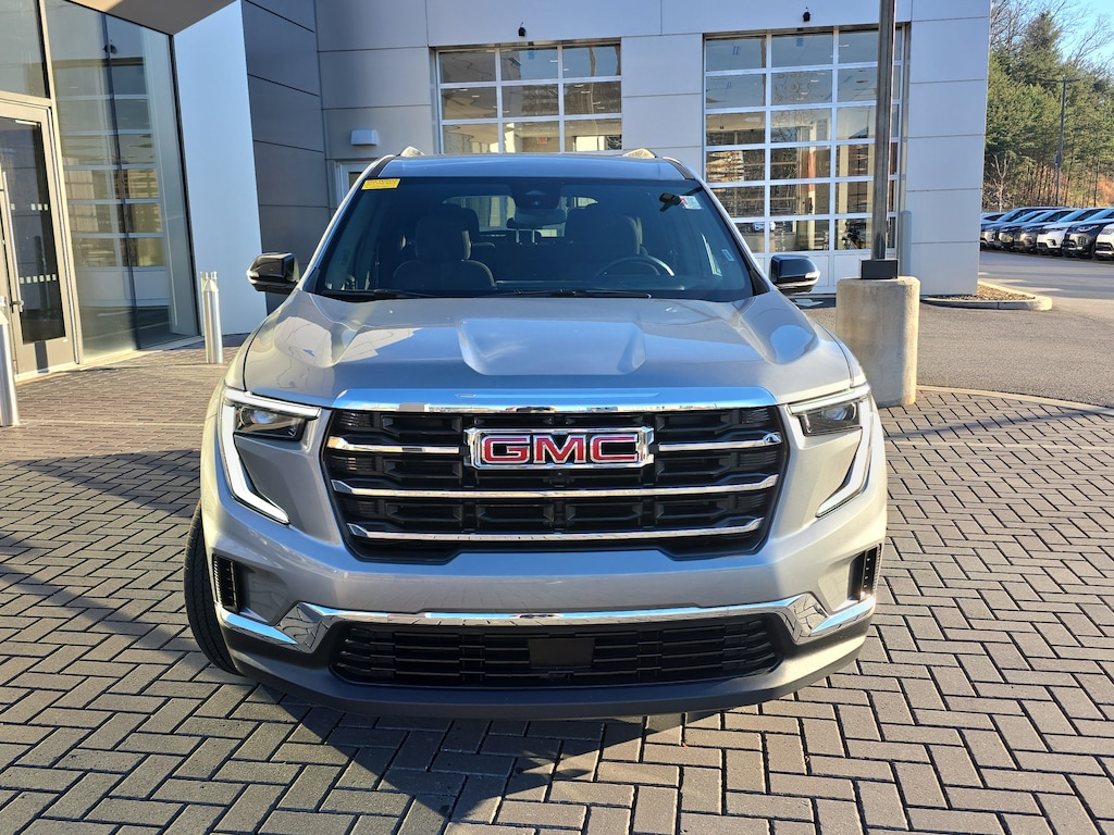 Used 2025 GMC Acadia FWD Elevation FWD Elevation