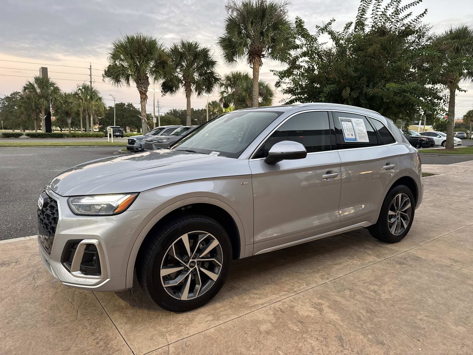 2022 Audi Q5 Premium's photo