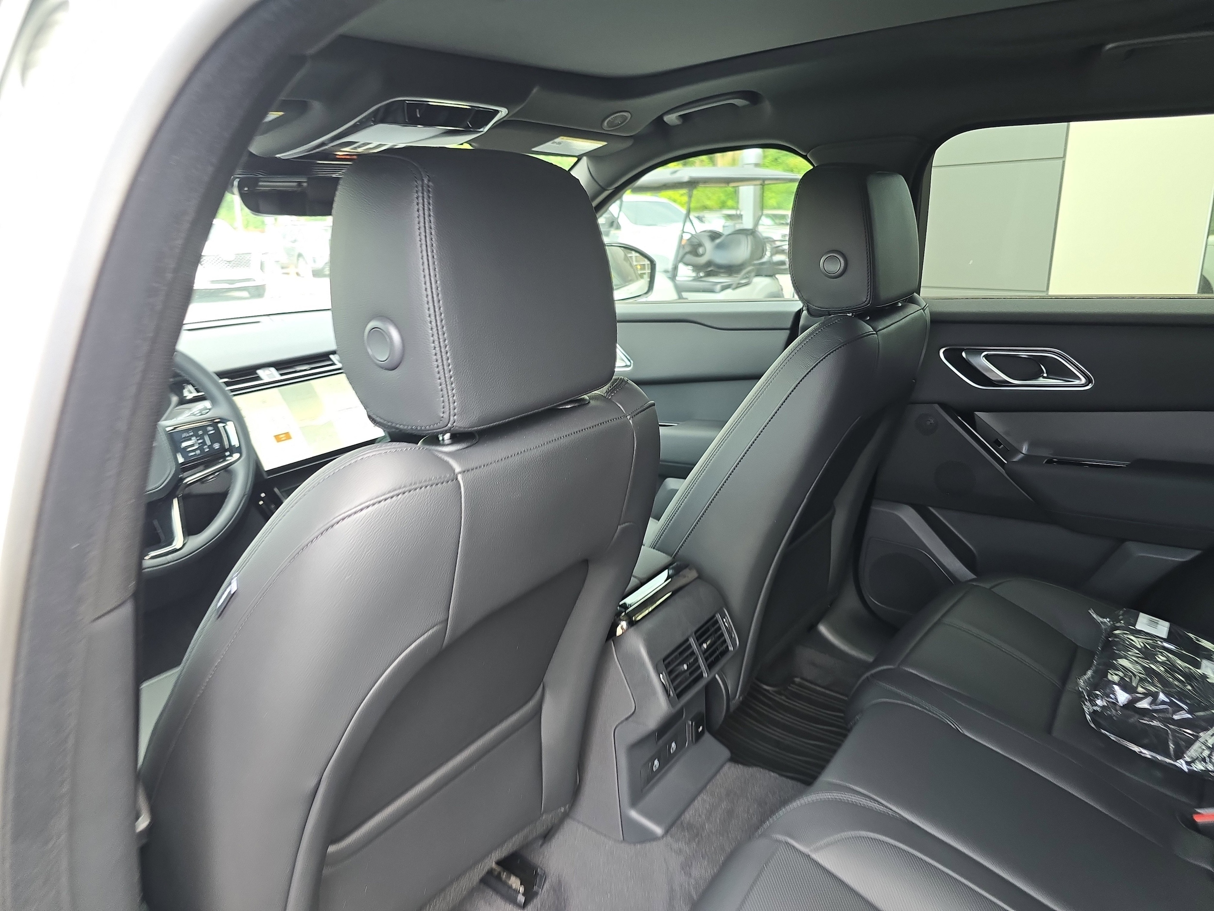 2026 Land Rover Range Rover Velar S - Photo 18