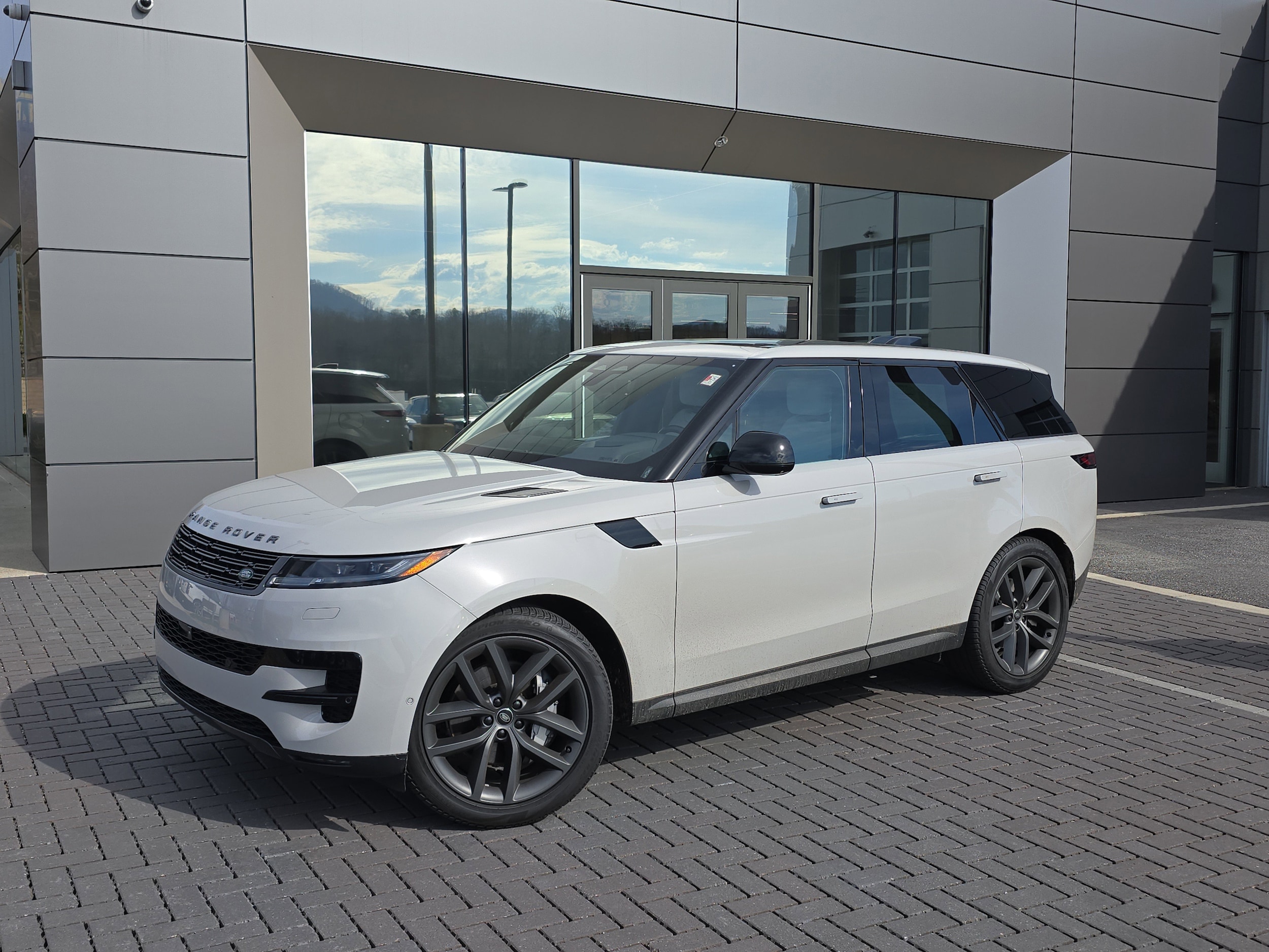 2025 Land Rover Range Rover Sport