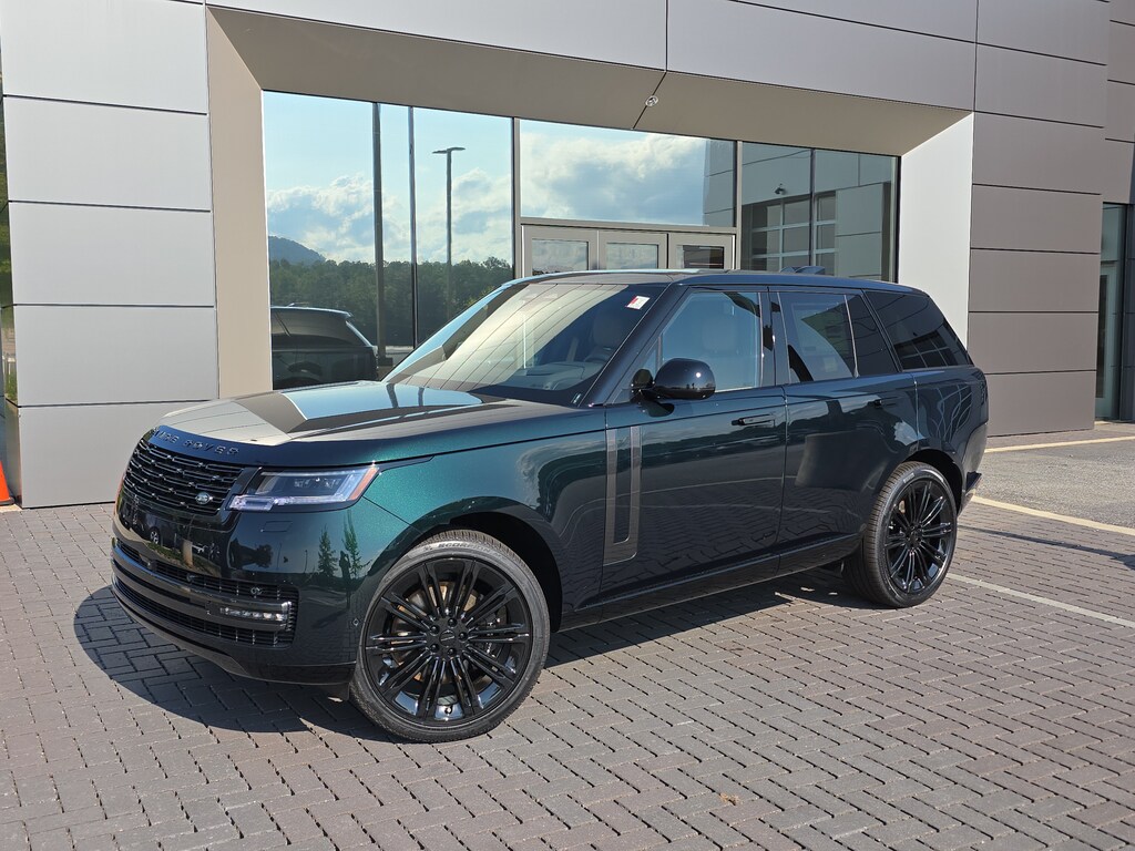 New 2026 Land Rover Range Rover SE SUV