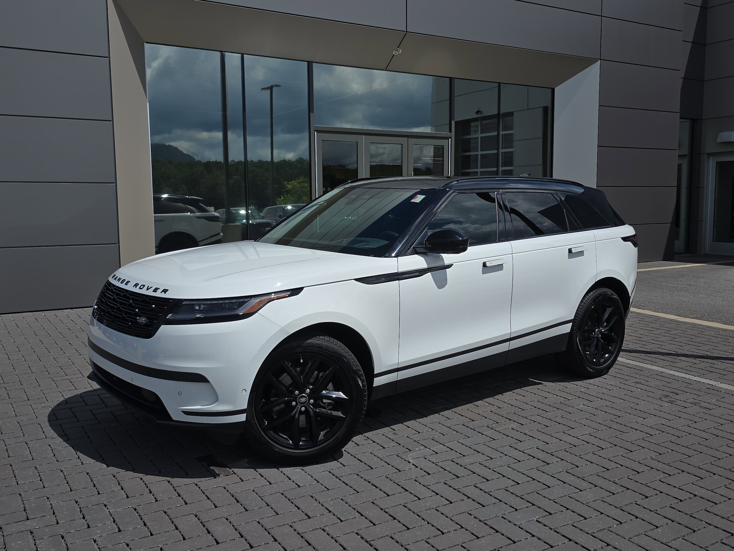 2025 Land Rover Range Rover Velar P250 S
