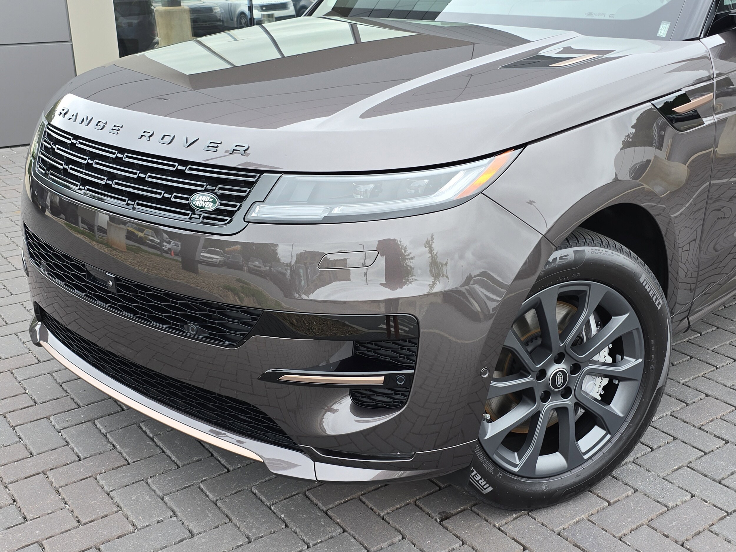 2025 Land Rover Range Rover Sport Dynamic SE - Photo 11