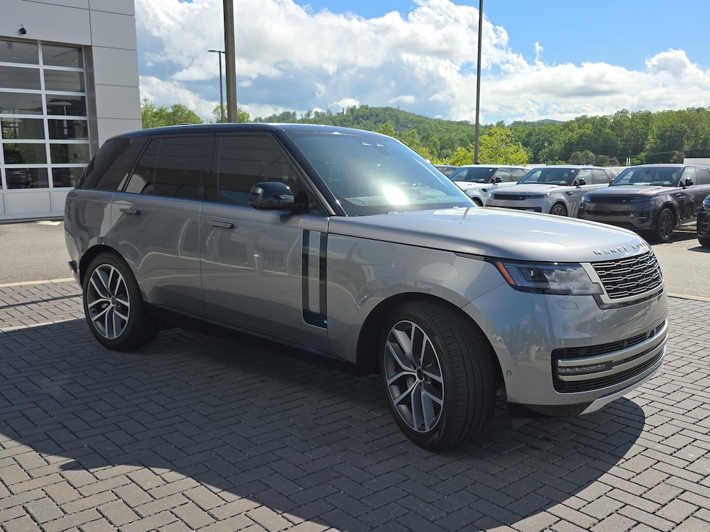 Certified 2026 Land Rover Range Rover SE P400 SE SWB