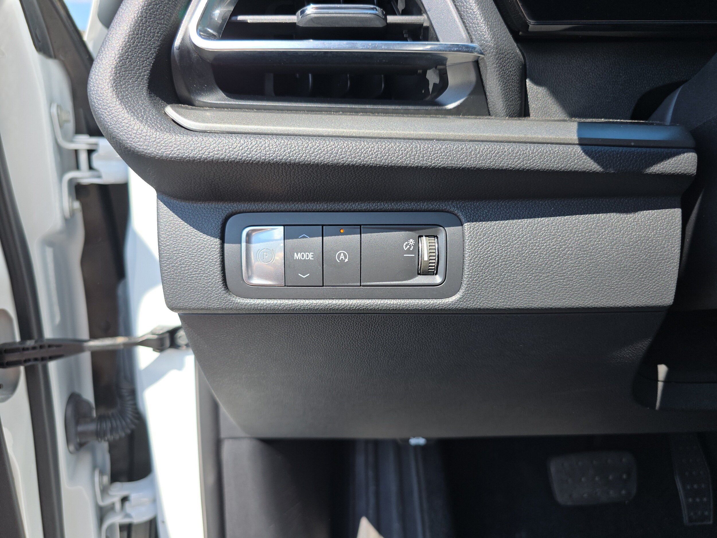 2025 Chevrolet Traverse LT - Photo 32