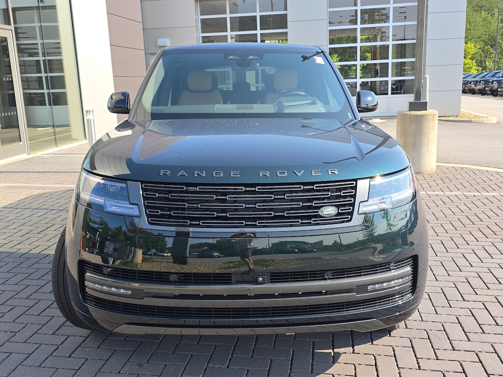 New 2026 Land Rover Range Rover SE SUV