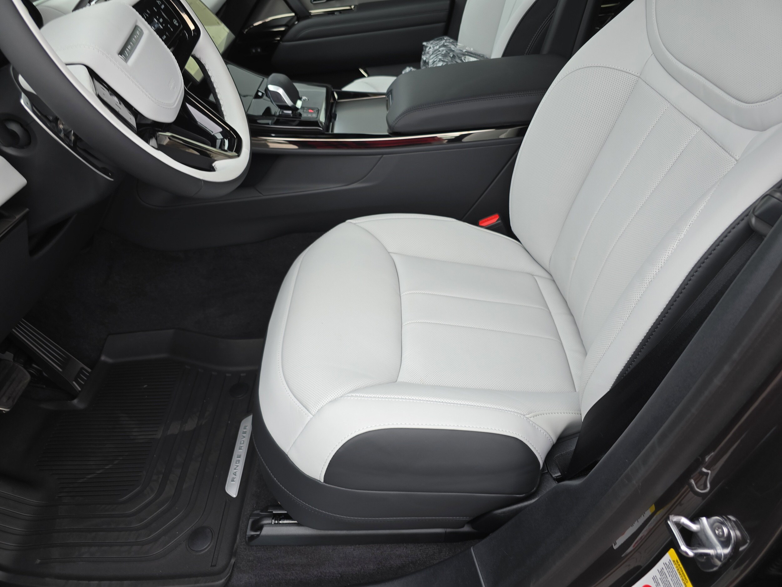 2025 Land Rover Range Rover Sport Dynamic SE - Photo 23