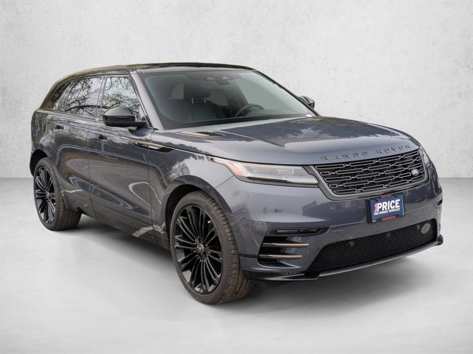 2025 Land Rover Range Rover Velar P250 Dynamic SE photo 3