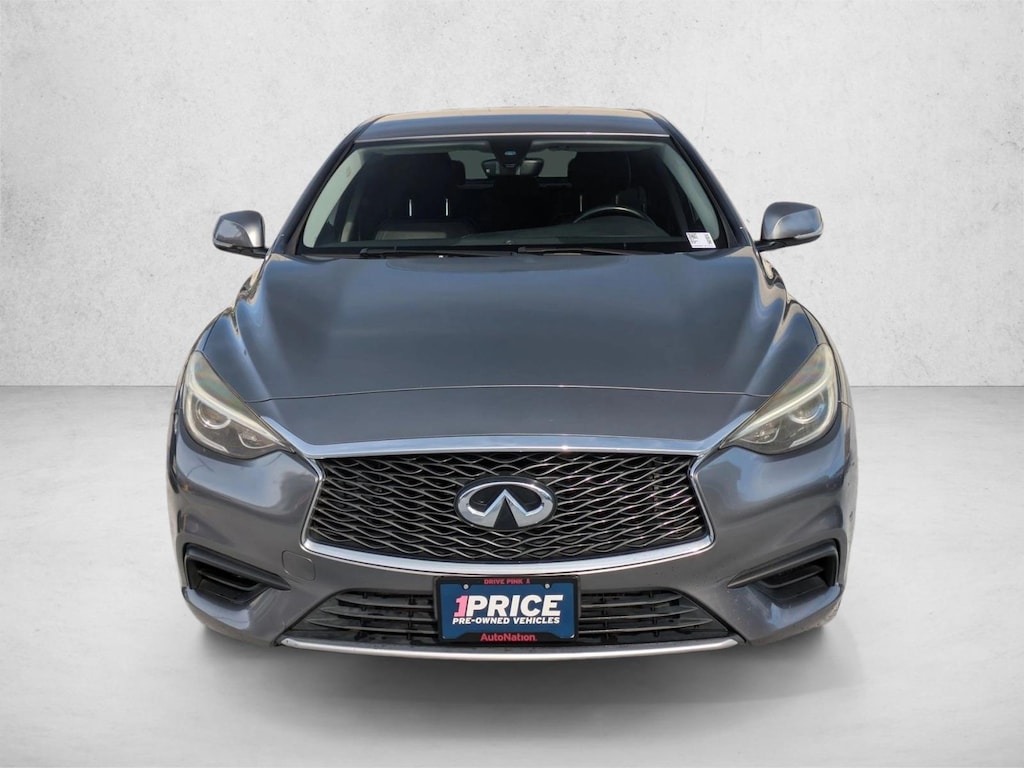 Used 2017 INFINITI QX30 Luxury SUV