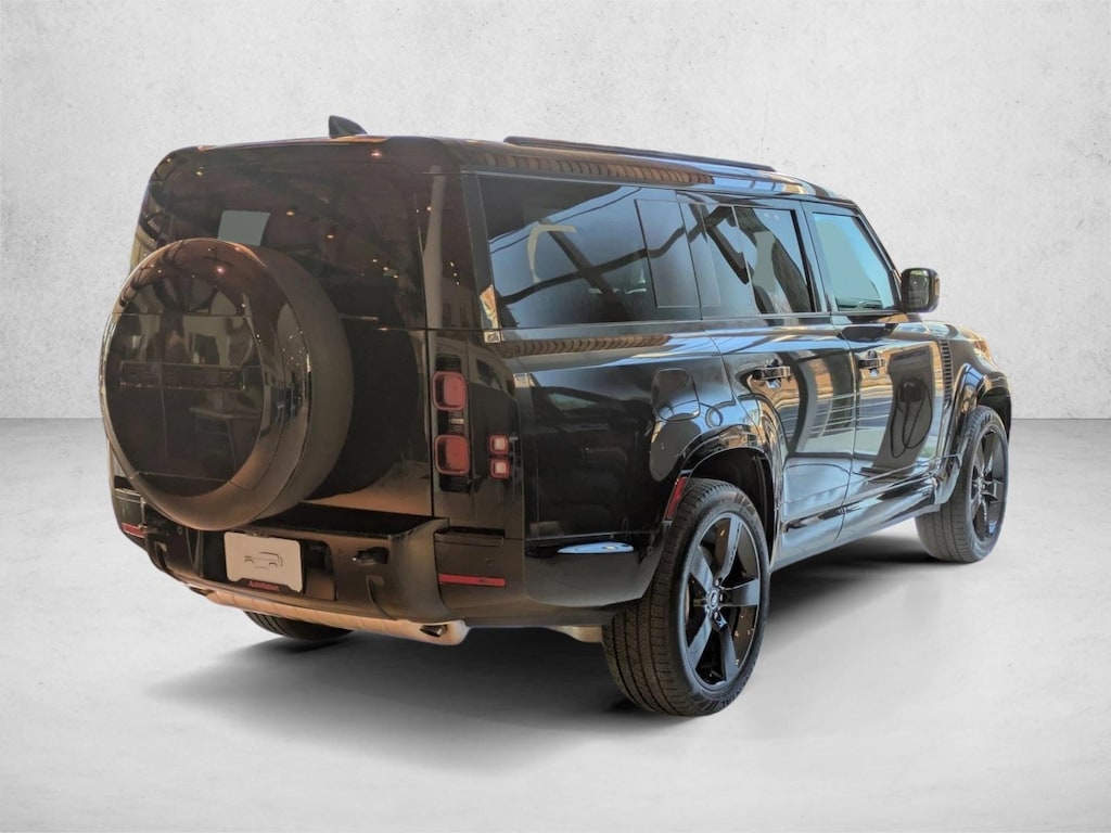 New 2025 Land Rover Defender 130 X-Dynamic SE SUV