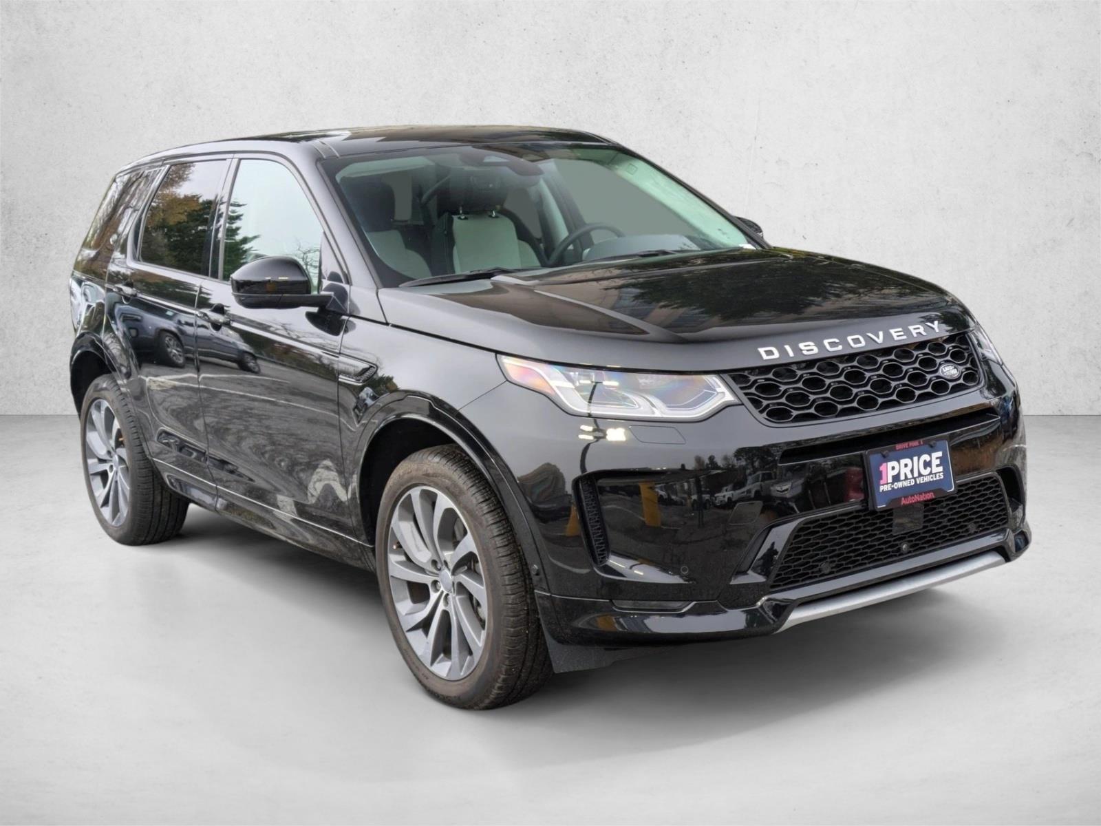 2025 Land Rover Discovery Sport S photo 3