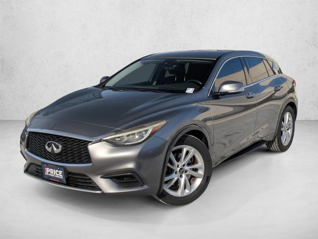 Used 2017 INFINITI QX30 Luxury SUV