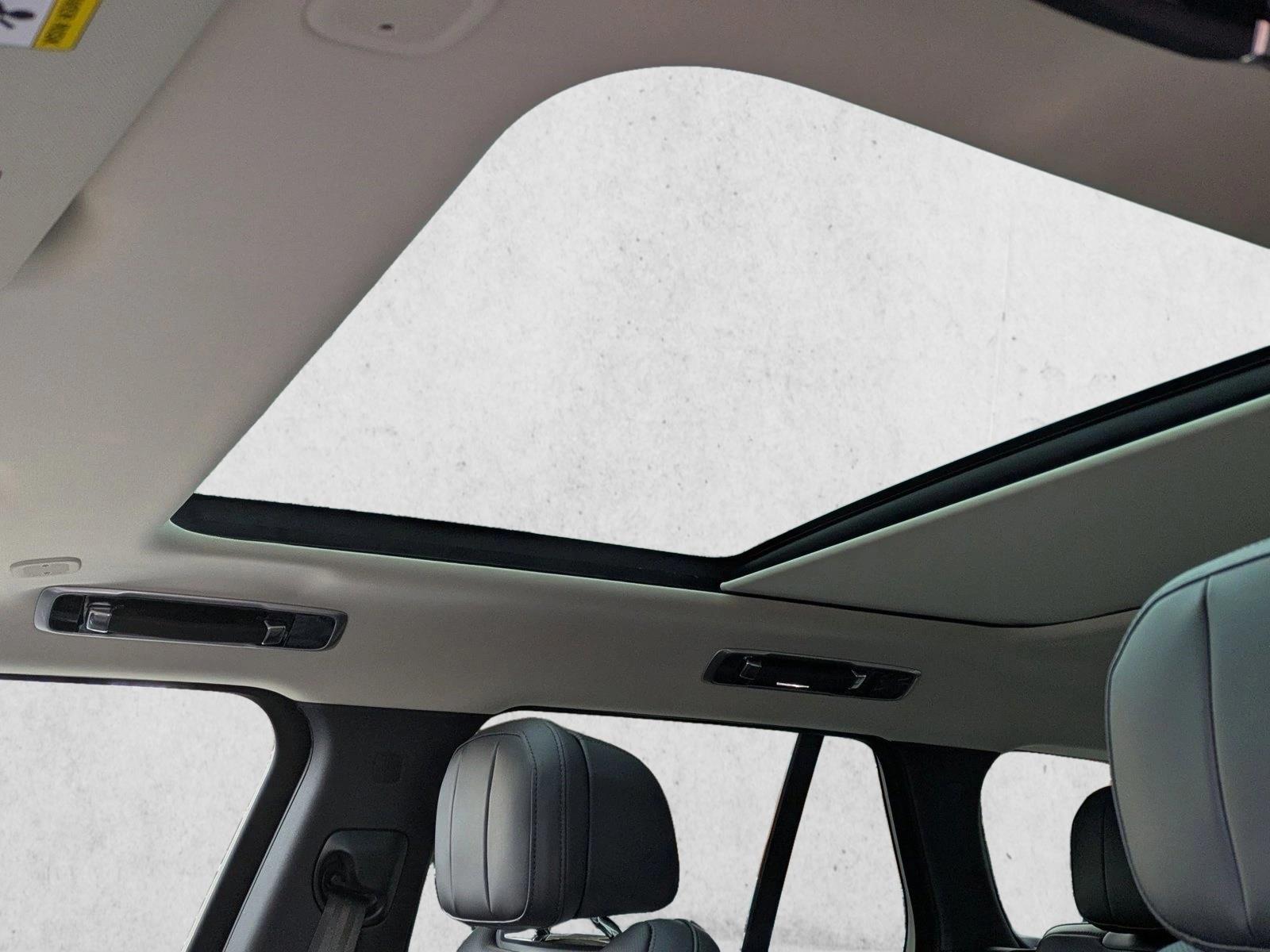 2025 Land Rover Range Rover SE - Photo 15