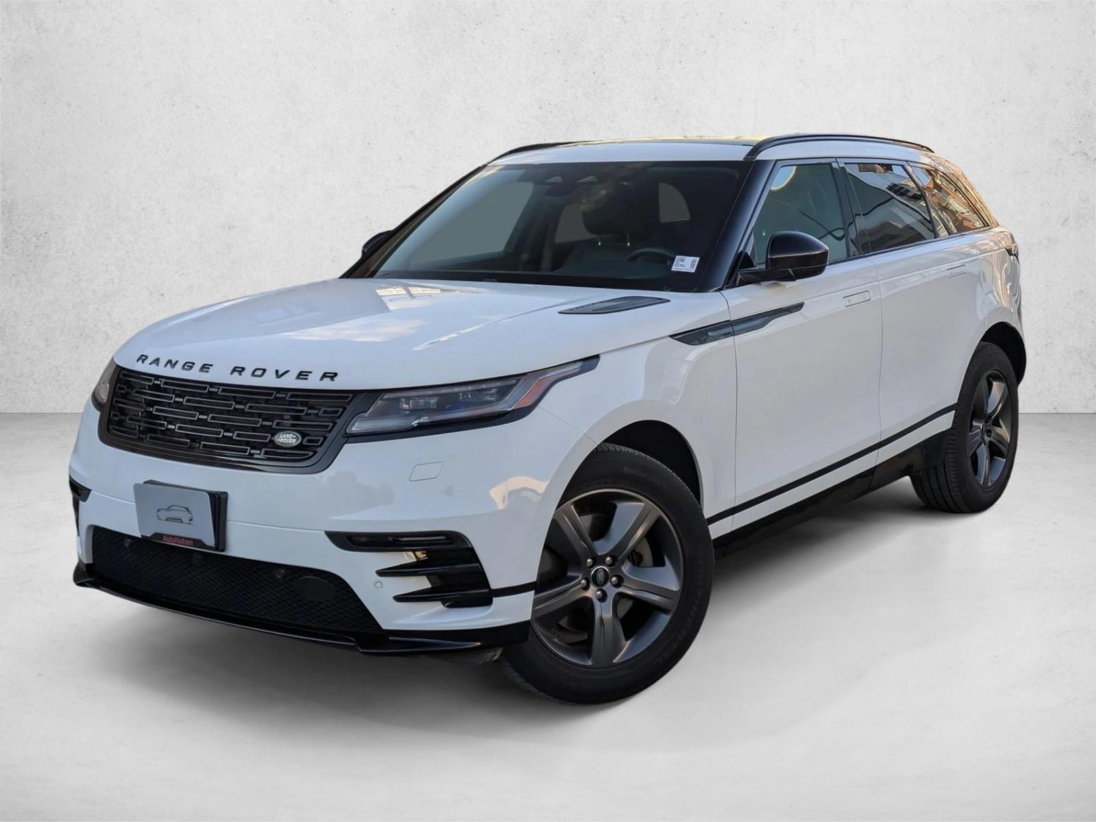 2025 Land Rover Range Rover Velar Dynamic SE's photo