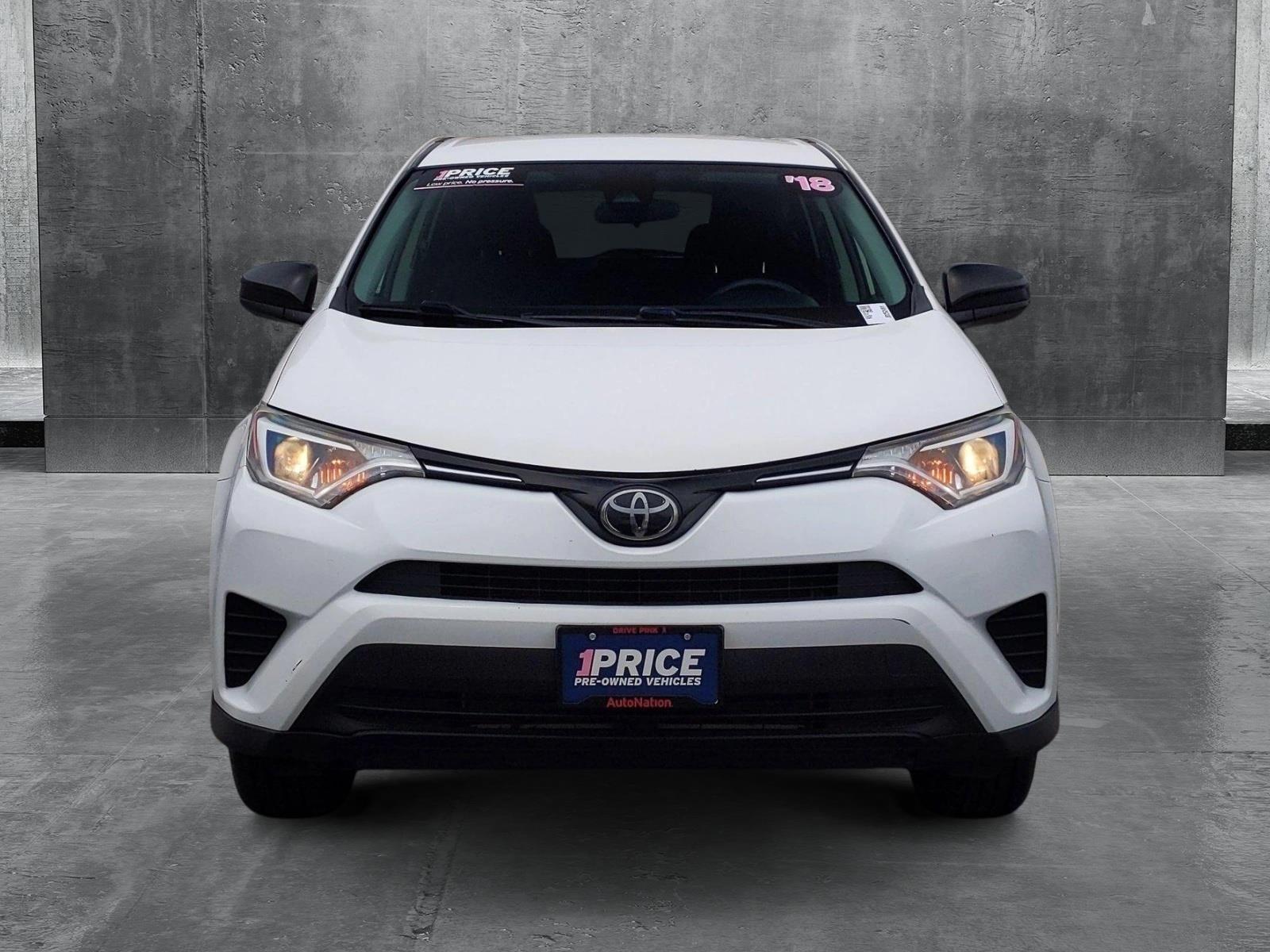 Used 2018 Toyota RAV4 LE with VIN JTMBFREV6JD252491 for sale in North Bethesda, MD