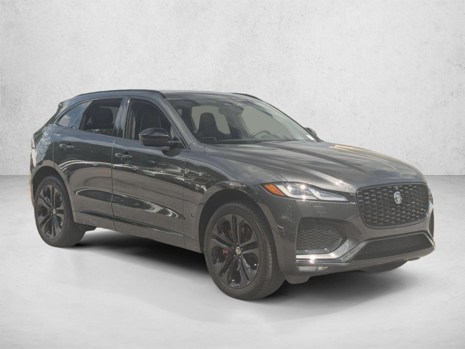 2026 Jaguar F-PACE P400 R-Dynamic S photo 2