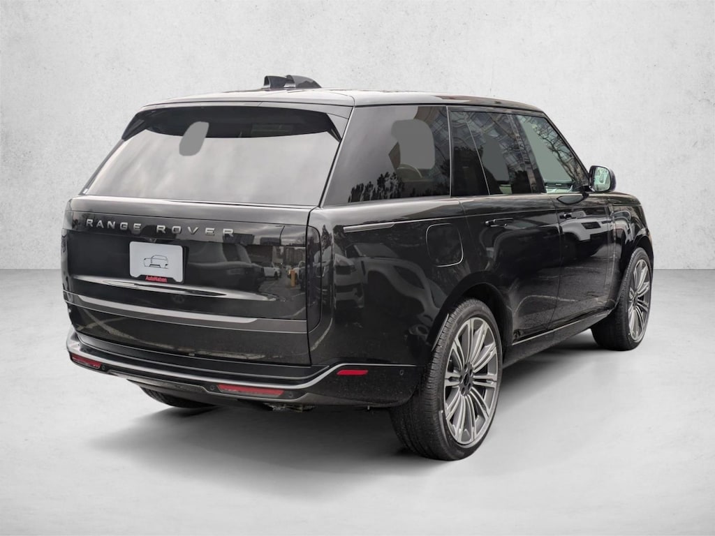New 2026 Land Rover Range Rover P530 SE SUV